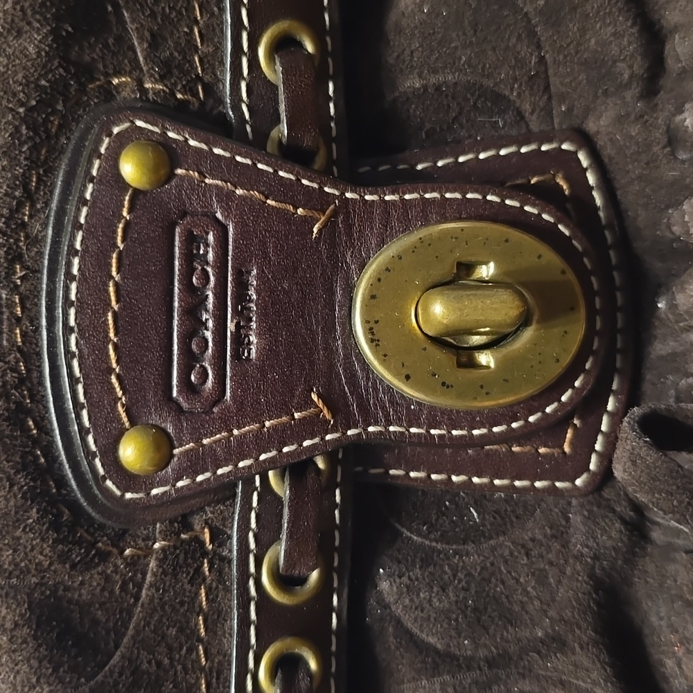 COACH Dark Brown Fringe Wristlet!Beautiful!!! - Picture 7 of 14